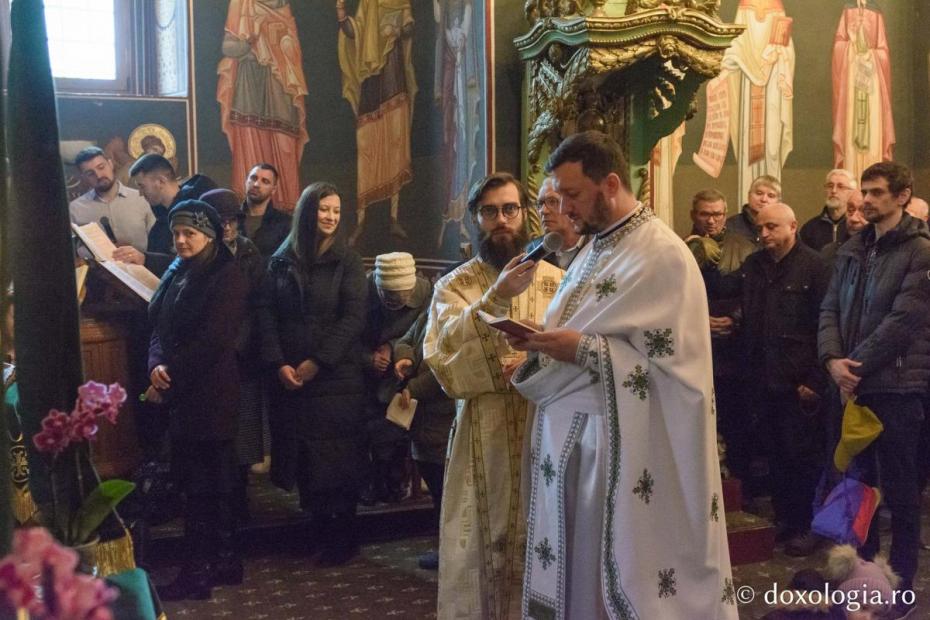 Moment din Sfânta Liturghie / Foto: Mihail Vrăjitoru